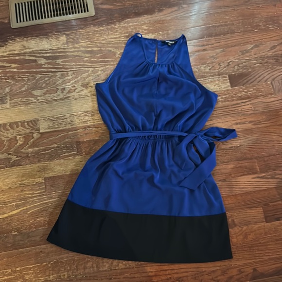 Express Dress - Picture 1 of 5